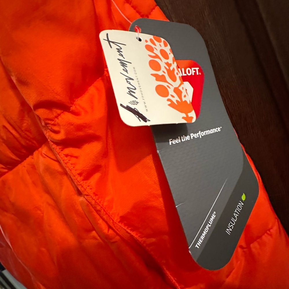 NWT free people size M- puffer vest in orange - Picture 4 of 8